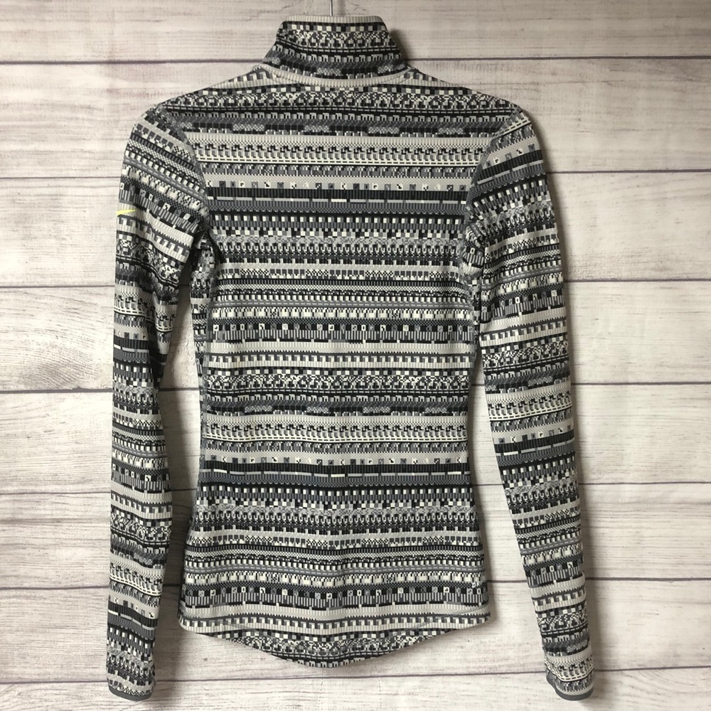 Nike Dri-Fit Women’s 1/2 Zip Pullover - Picture 5 of 5
